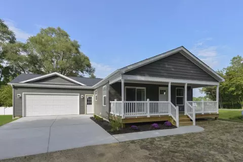 206 Wiley, Douglas, MI 49406 photo 2