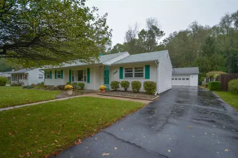 723 Gorham, Marshall, MI 49068 photo 3