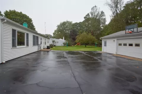 723 Gorham, Marshall, MI 49068 photo 17