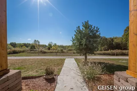 6527 Dusty, Belding, MI 48809 photo 3