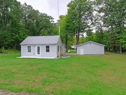 629 W 3 Mile, White Cloud, MI 49349 photo 2
