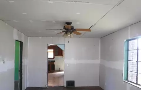 712 Spring, Three Rivers, MI 49093 photo 14