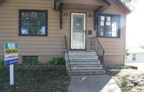 712 Spring, Three Rivers, MI 49093 photo 2