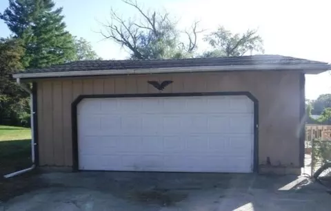 712 Spring, Three Rivers, MI 49093 photo 4