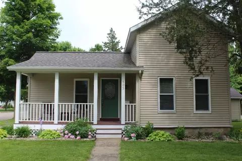 603 S Main, Plainwell, MI 49080 photo 1