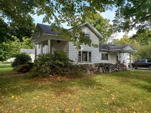 485 White Pigeon, Constantine, MI 49042 photo 1