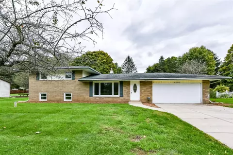 138 Brook, Marshall, MI 49068 photo 4