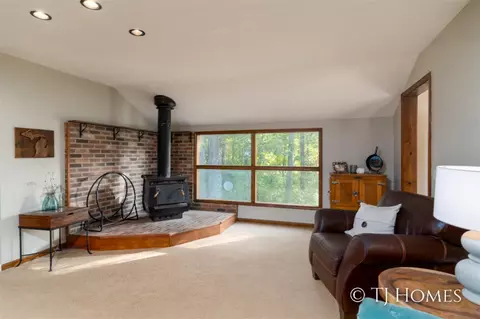10652 Fulton, Lowell, MI 49331 photo 9