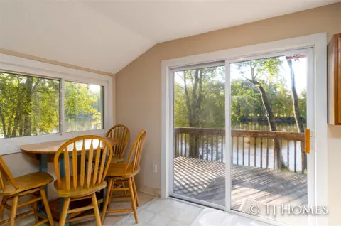 10652 Fulton, Lowell, MI 49331 photo 8