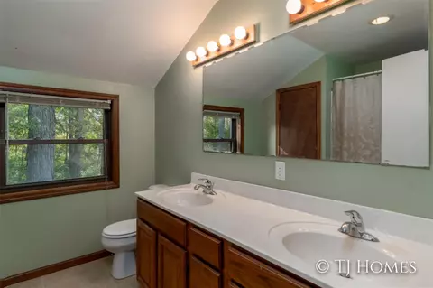 10652 Fulton, Lowell, MI 49331 photo 13