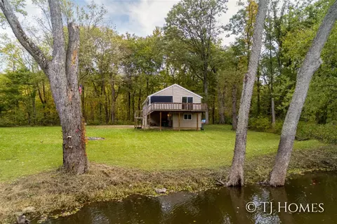 10652 Fulton, Lowell, MI 49331 photo 1