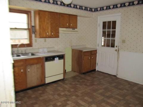 10123 Harder, Three Rivers, MI 49093 photo 5