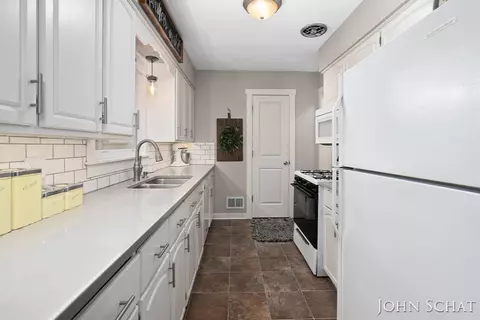 7067 8th, Jenison, MI 49428 photo 5