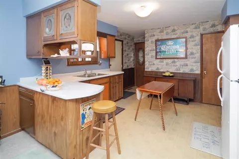 851 Vinewood, Mendon, MI 49072 photo 7