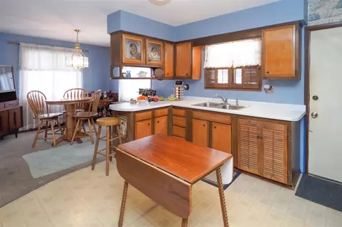 851 Vinewood, Mendon, MI 49072 photo 8