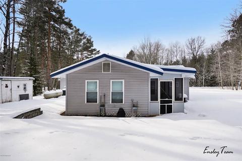 1710 Christine, Harrison, MI 48625 photo 6