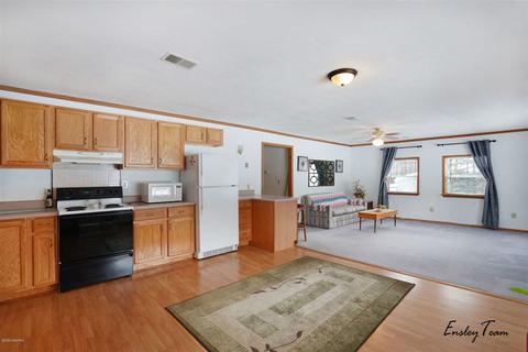 1710 Christine, Harrison, MI 48625 photo 11
