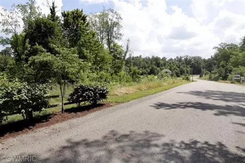 7357 Donald Ross, Augusta, MI 49012 photo 2
