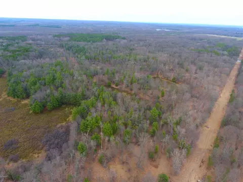 700 W Echo, White Cloud, MI 49349 photo 9