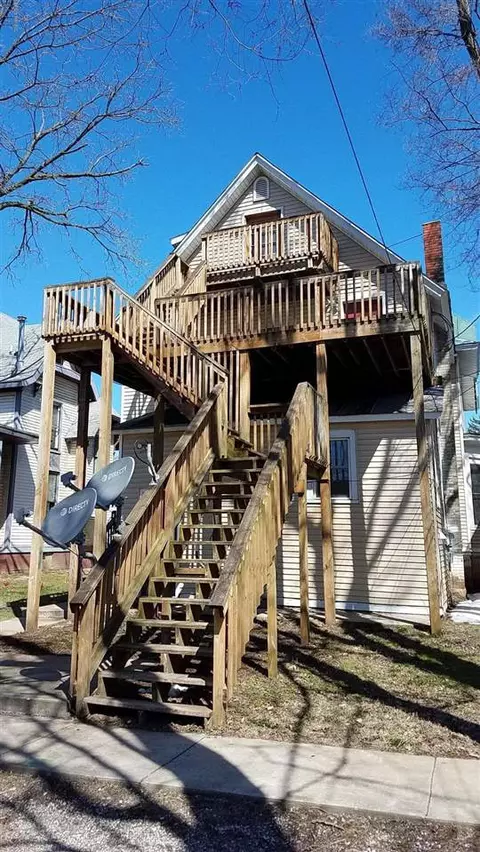 307 E Main, Ionia, MI 48846 photo 3