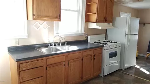 307 E Main, Ionia, MI 48846 photo 14