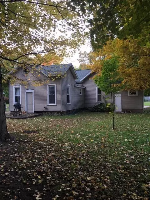 239 Fifth, Three Rivers, MI 49093 photo 3