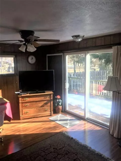 512 E Hanson, Whitehall, MI 49461 photo 14