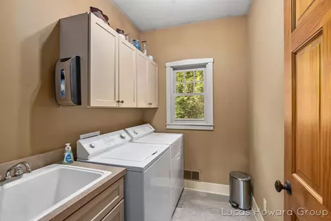 1433 Conservancy, Ada, MI 49301 photo 16