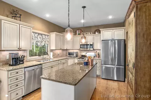 1433 Conservancy, Ada, MI 49301 photo 12