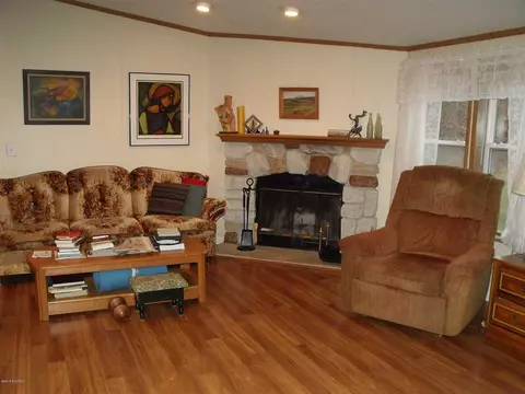 4269 Blue Vis, Evart, MI 49631 photo 2