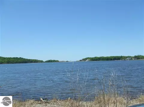 3344 Mariners, Arcadia, MI 49613 photo 6