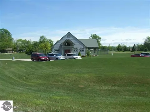 3344 Mariners, Arcadia, MI 49613 photo 4