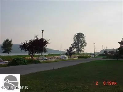3344 Mariners, Arcadia, MI 49613 photo 3