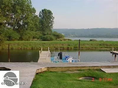 3344 Mariners, Arcadia, MI 49613 photo 2