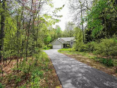 1940 Woodfern, Lowell, MI 49331 photo 1