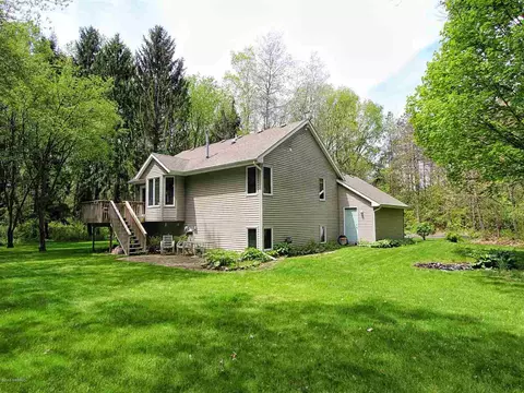 1940 Woodfern, Lowell, MI 49331 photo 5