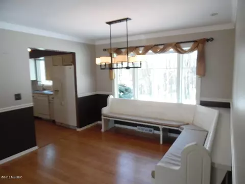 469 Edgeworthe, Ada, MI 49301 photo 8