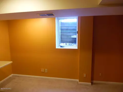 469 Edgeworthe, Ada, MI 49301 photo 30