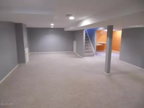 469 Edgeworthe, Ada, MI 49301 photo 28