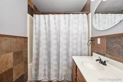 13575 S Jones, Eagle, MI 48822 photo 15
