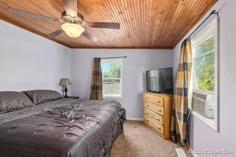 13575 S Jones, Eagle, MI 48822 photo 17