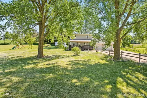 13575 S Jones, Eagle, MI 48822 photo 2