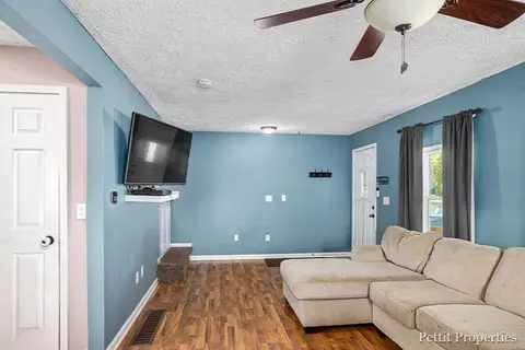 13575 S Jones, Eagle, MI 48822 photo 7
