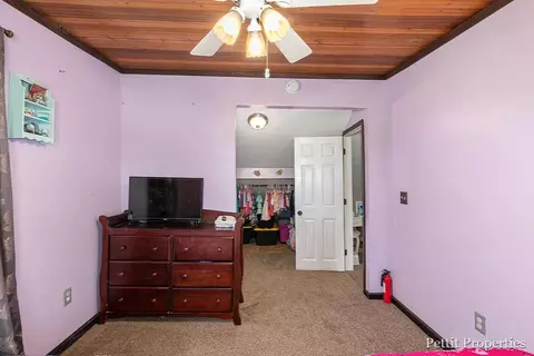 13575 S Jones, Eagle, MI 48822 photo 19