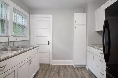 611 E Water, Cassopolis, MI 49031 photo 10