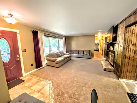 908 Cherry, Big Rapids, MI 49307 photo 7