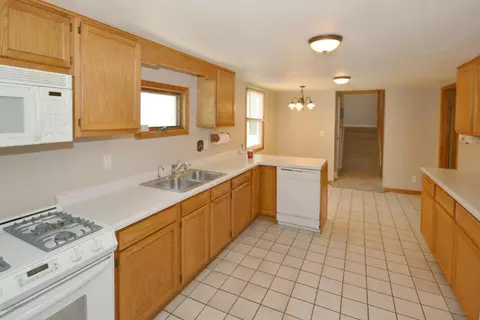 51978 Lang, Three Rivers, MI 49093 photo 4