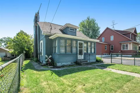 205 Cedar, Three Oaks, MI 49128 photo 2