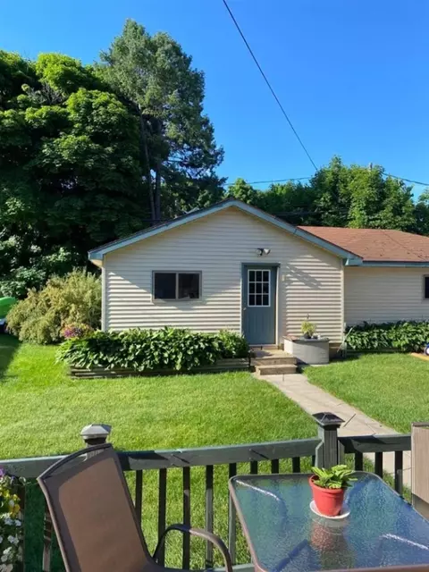 437 Second, Manistee, MI 49660 photo 34