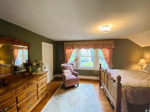 437 Second, Manistee, MI 49660 photo 22